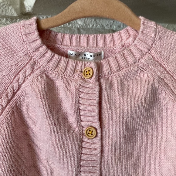 ✨Max Studio Sweater - 6-9Mo - Picture 9 of 10
